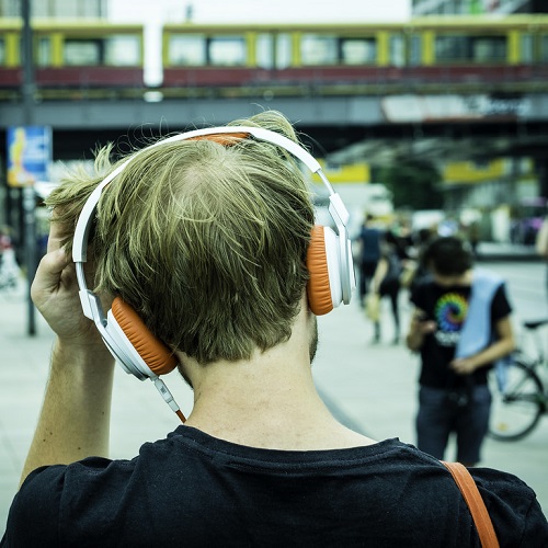 Koptelefoon in opmars in top 10 bagageschades